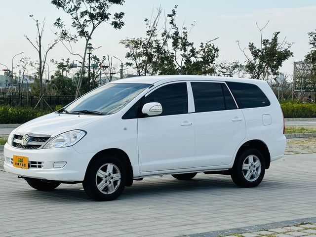 TOYOTA豐田 INNOVA  第2張相片