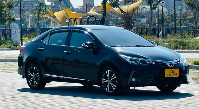 TOYOTA豐田 ALTIS  第1張相片