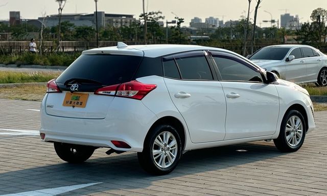 TOYOTA豐田 YARIS  第2張相片