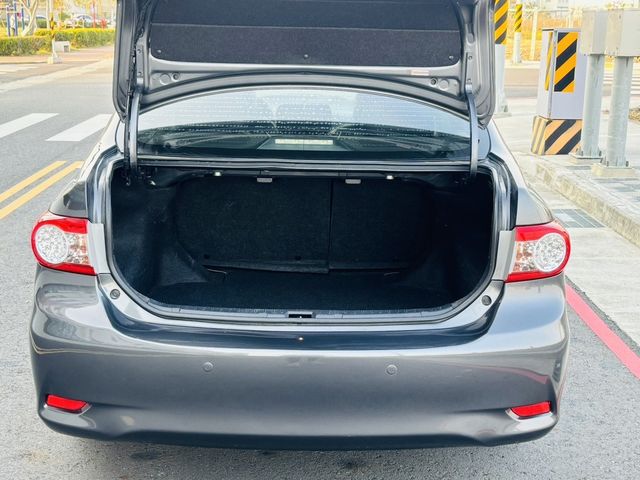 TOYOTA豐田 ALTIS  第7張相片