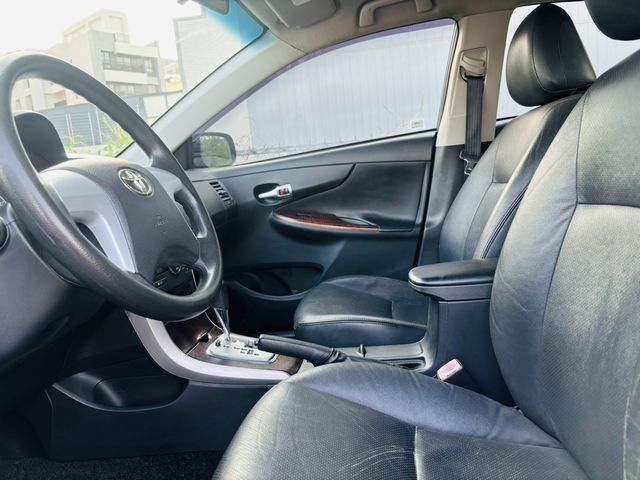 TOYOTA豐田 ALTIS  第14張相片