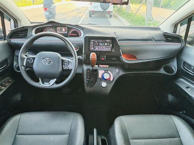TOYOTA豐田 SIENTA  第5張相片
