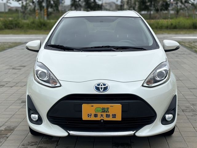 TOYOTA豐田 PRIUS C  第1張相片