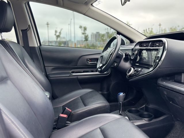 TOYOTA豐田 PRIUS C  第8張相片