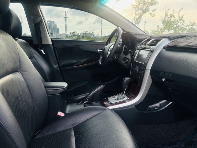 TOYOTA豐田 ALTIS  第9張相片