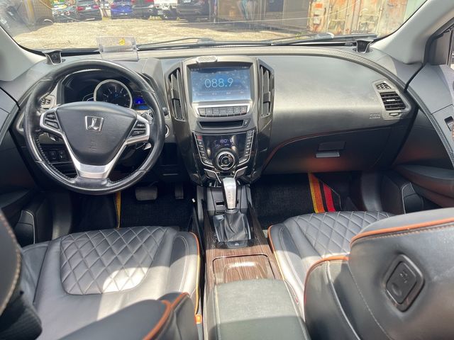 LUXGEN納智捷 U6 TURBO  第5張相片