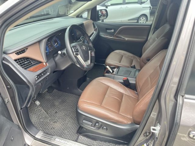 TOYOTA豐田 SIENNA  第7張相片