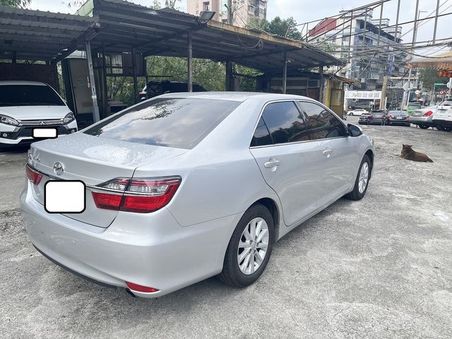TOYOTA豐田 CAMRY  第2張相片