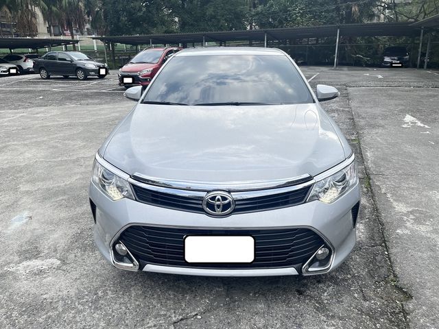 TOYOTA豐田 CAMRY  第3張相片