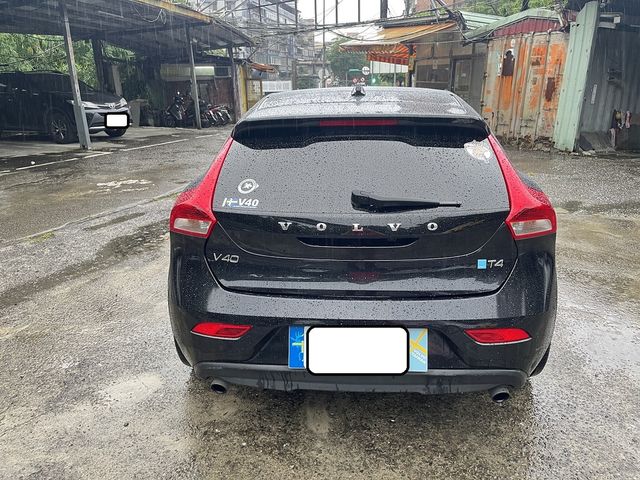 VOLVO富豪 V40  第4張相片