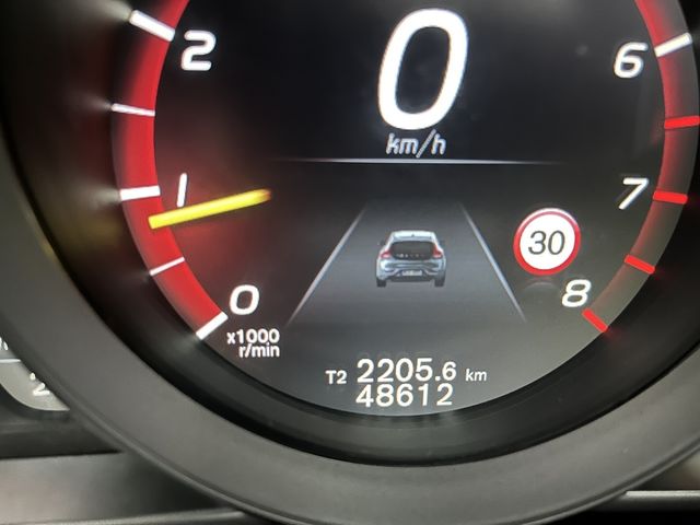 VOLVO富豪 V40  第9張相片