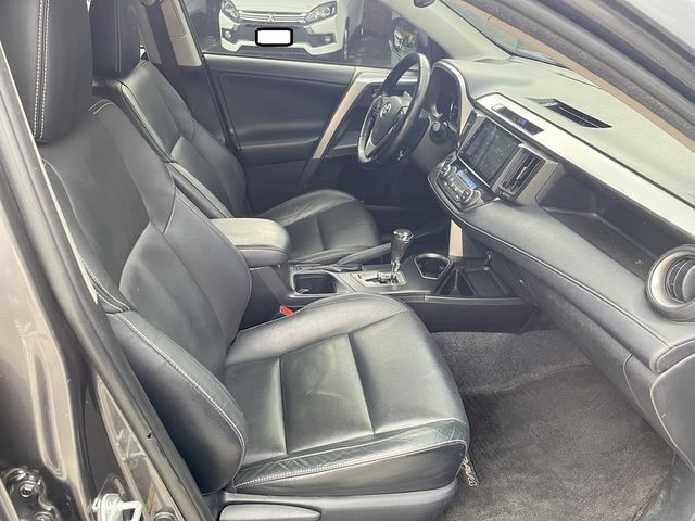 TOYOTA豐田 RAV4  第10張相片