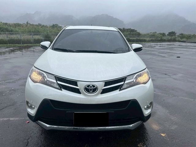 TOYOTA豐田 RAV4  第3張相片