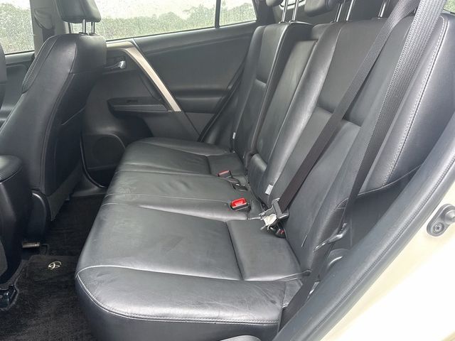 TOYOTA豐田 RAV4  第9張相片