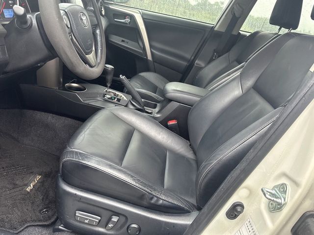 TOYOTA豐田 RAV4  第10張相片