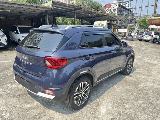 HYUNDAI現代 VENUE  第2張相片