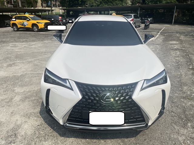 LEXUS凌志 UX250H  第3張相片