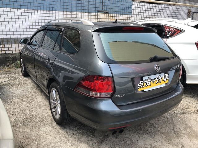 VOLKSWAGEN福斯 GOLF VARIANT  第4張相片