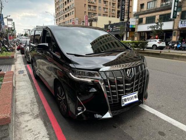 TOYOTA豐田 ALPHARD  第2張相片