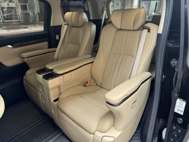 TOYOTA豐田 ALPHARD  第6張相片