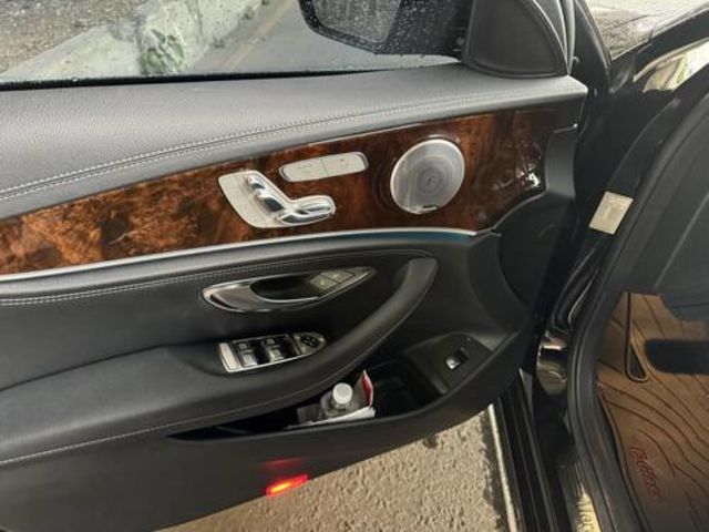 M-BENZ賓士 E300  第7張相片