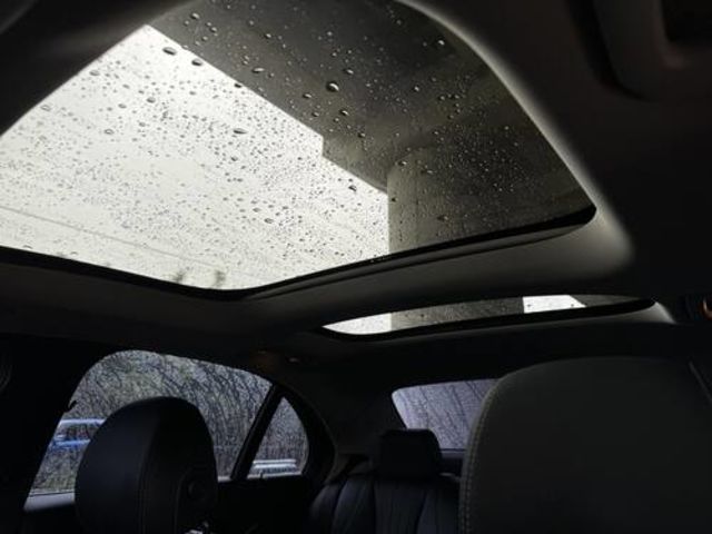 M-BENZ賓士 E300  第9張相片