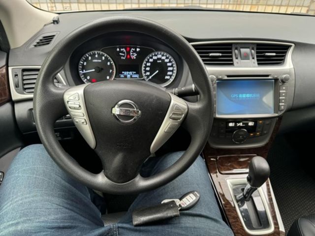 NISSAN日產 SENTRA  第7張相片