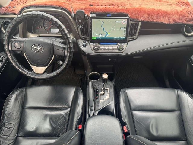 TOYOTA豐田 RAV4  第5張相片
