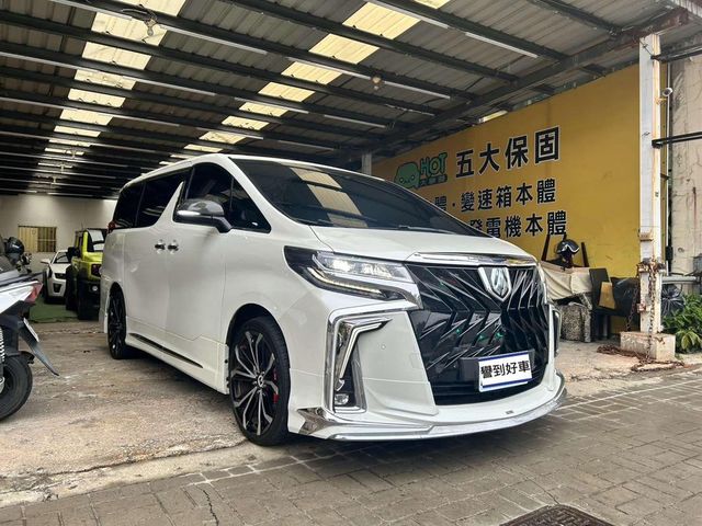 TOYOTA豐田 ALPHARD  第2張相片