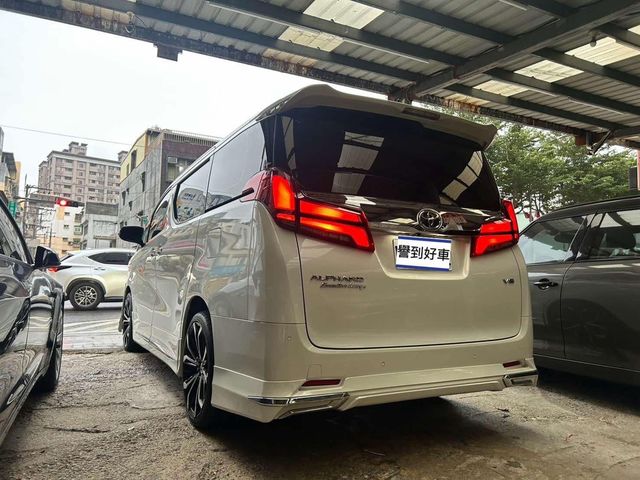 TOYOTA豐田 ALPHARD  第4張相片