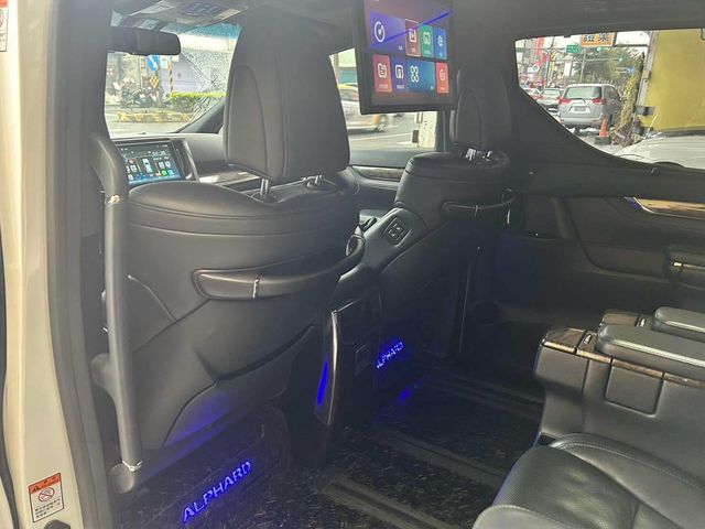 TOYOTA豐田 ALPHARD  第12張相片