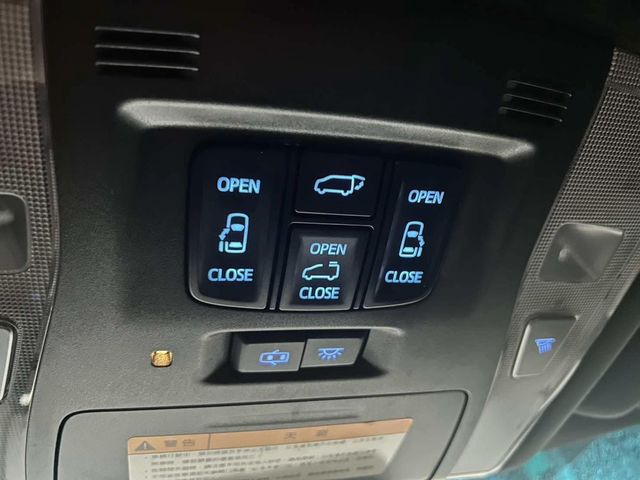 TOYOTA豐田 ALPHARD  第15張相片
