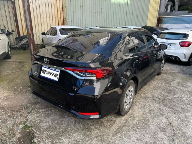 TOYOTA豐田 ALTIS  第3張相片