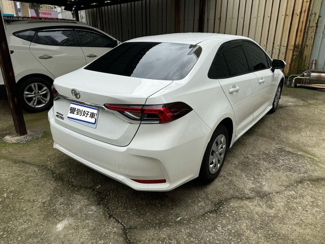 TOYOTA豐田 ALTIS  第3張相片