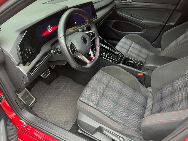 VOLKSWAGEN福斯 GOLF GTI  第6張相片