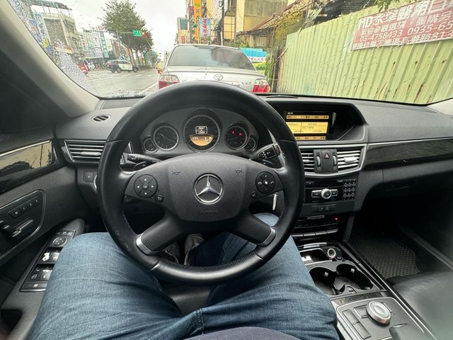 M-BENZ賓士 E250  第7張相片