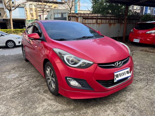HYUNDAI現代 ELANTRA  第3張相片