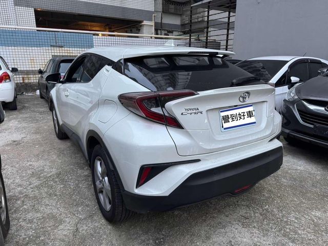 TOYOTA豐田 C-HR  第7張相片