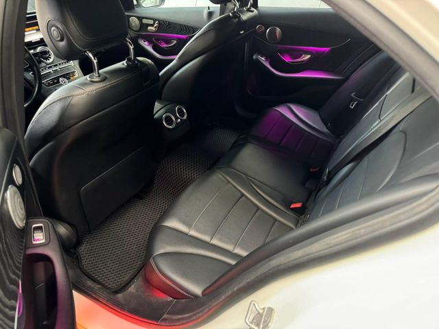 M-BENZ賓士 C300  第7張相片