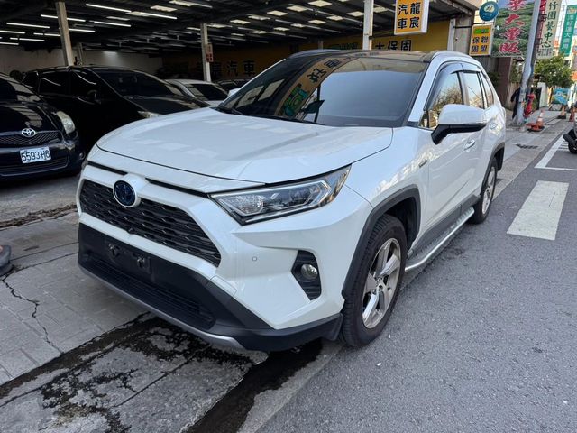 TOYOTA豐田 RAV4  第1張相片