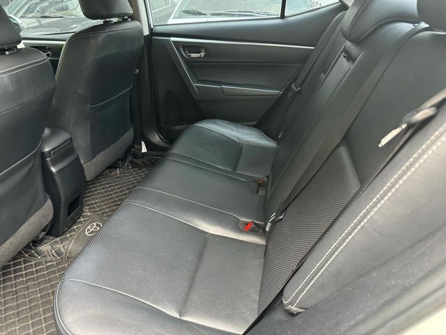 TOYOTA豐田 ALTIS  第6張相片
