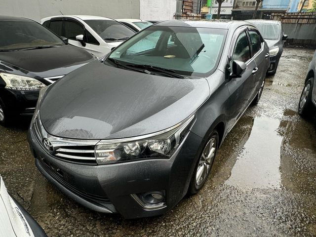 TOYOTA豐田 ALTIS  第1張相片