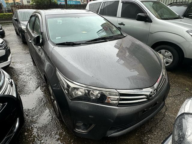 TOYOTA豐田 ALTIS  第2張相片