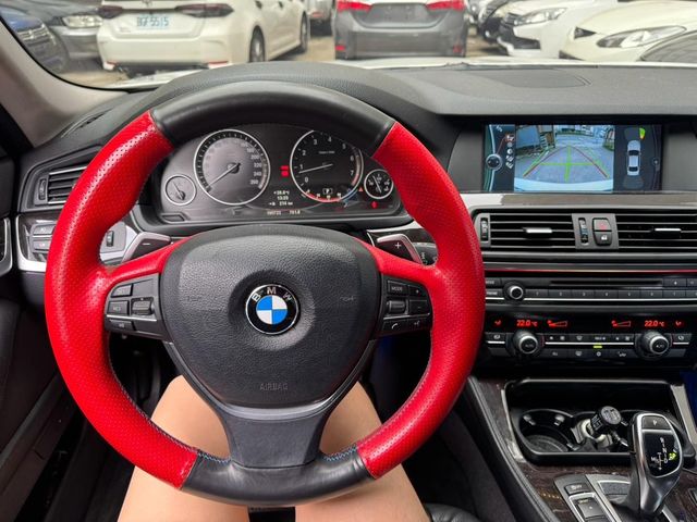 BMW寶馬 523I  第8張相片