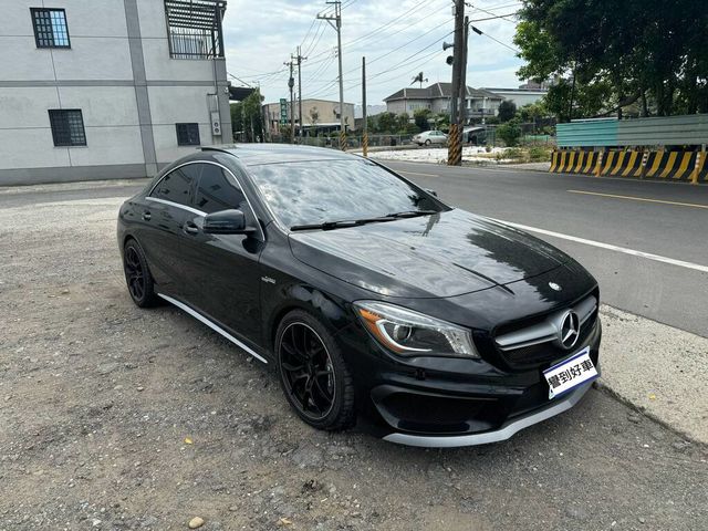 M-BENZ賓士 CLA45 AMG  第2張相片