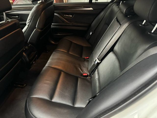 BMW寶馬 520I  第6張相片