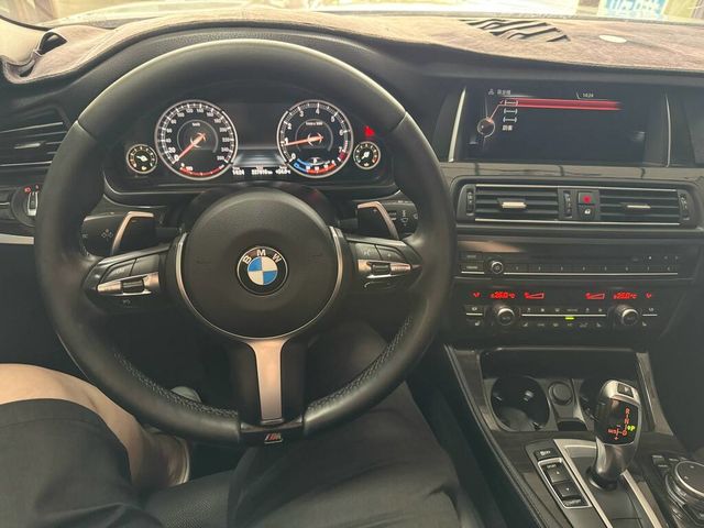 BMW寶馬 520I  第7張相片