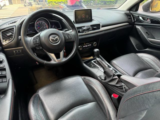 MAZDA馬自達 MAZDA 3  第5張相片