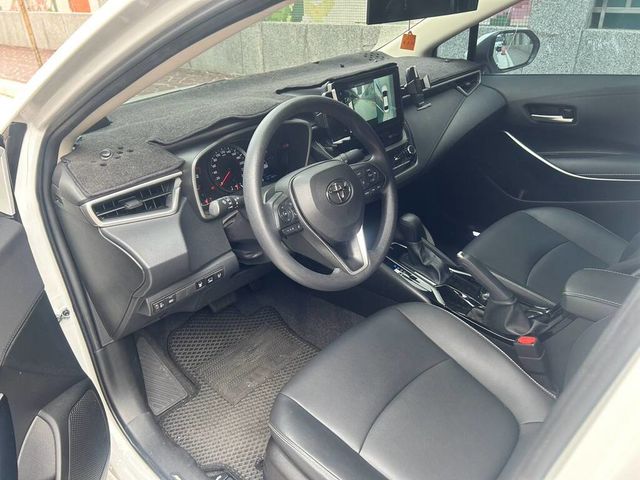 TOYOTA豐田 ALTIS  第6張相片