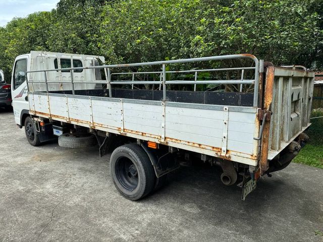 MITSUBISHI三菱 CANTER  第4張相片